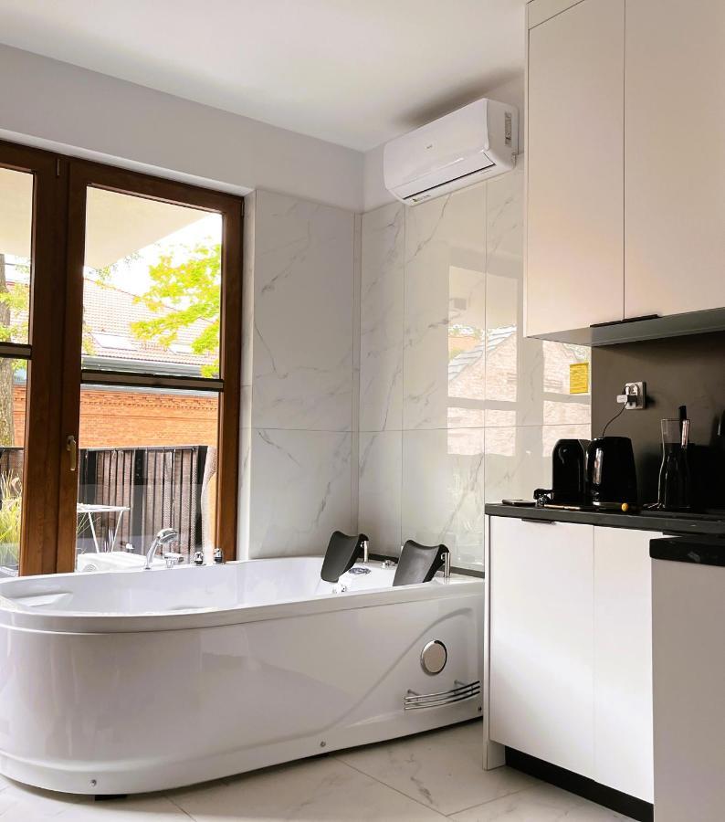 Jacuzzi Rakowicka Top Apartments Krakau Buitenkant foto